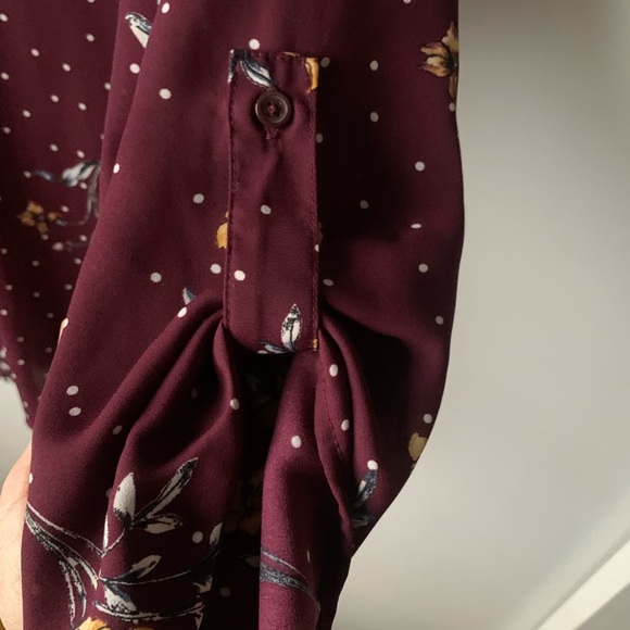 Spring Blouse Size Small - Picture 4 of 7